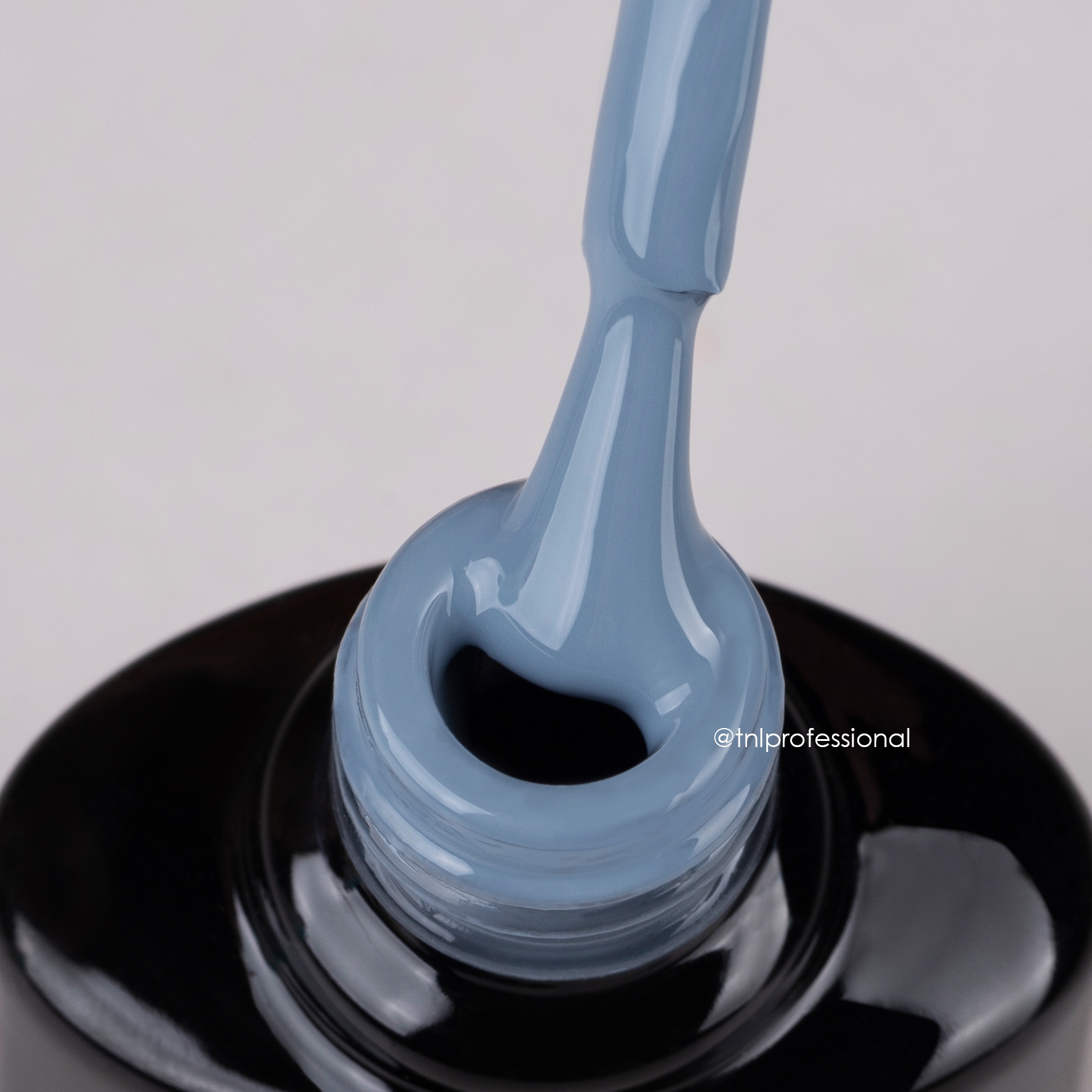 Гель-лак TNL Макарон №15 – Суфле с голубикой (10 мл)