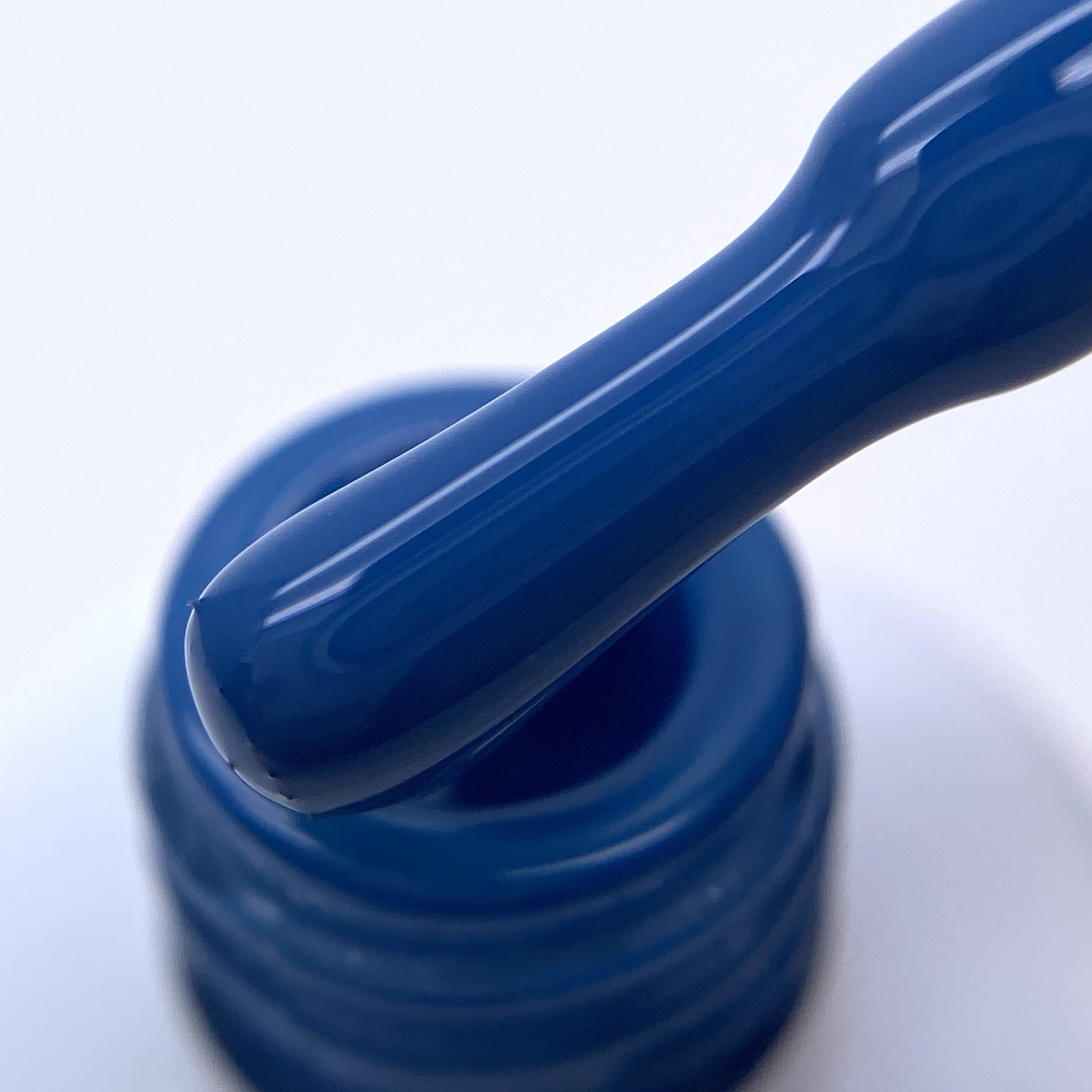 Гель-лак  Pantone №2 01 10мл